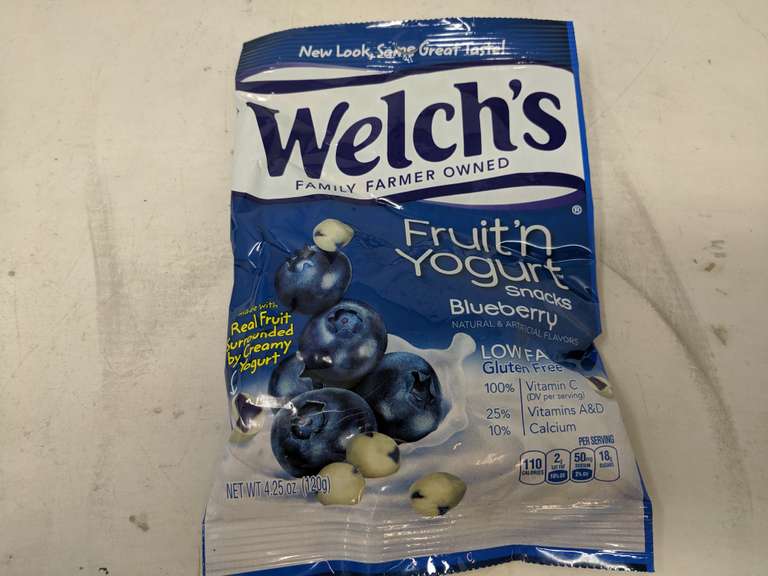 Lot of 7 Welch's Fruit 'n Yogurt Blueberry Packs Out of Date Dutch Goat