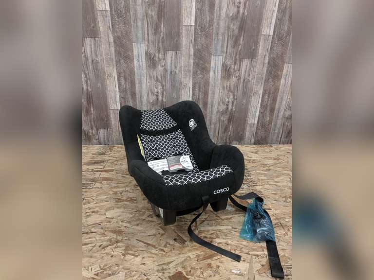 Cosco Scenera Next Convertible Car Seat, Rear Facing 540 lb & Forward