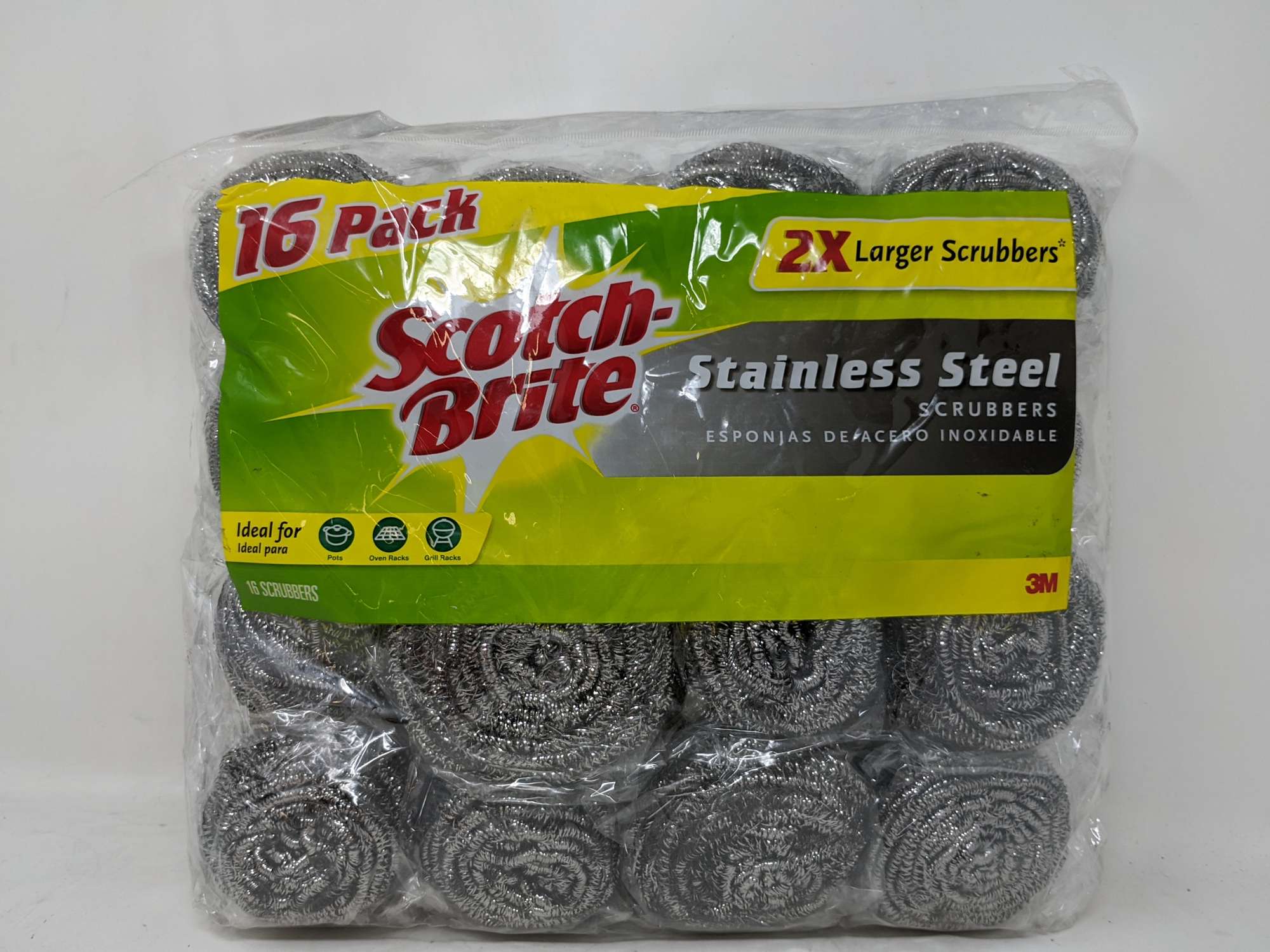Scotch-Brite ® Stainless Steel Scrubber with comfortable foam cover, 1 piece in
