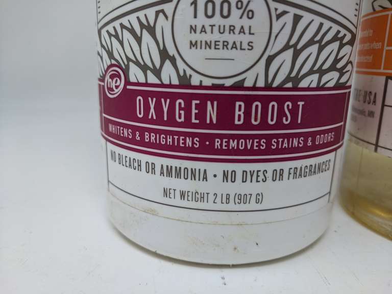 Assortment of 2 Branch Basics Powerful MultiPurpose Cleaner 33.8 fl