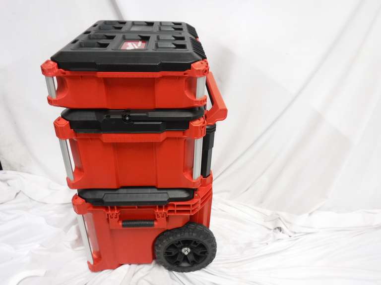 Milwaukee Packout Rolling Modular Stackable Tool Box Storage System, Red