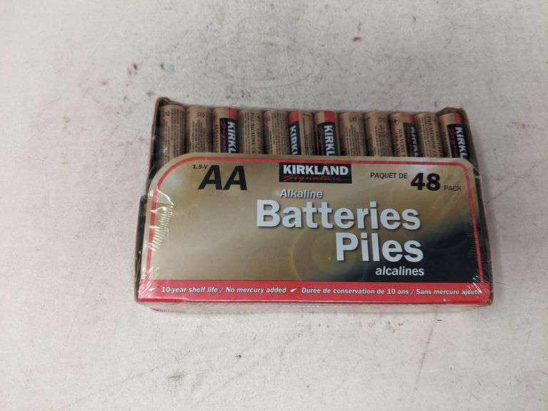 Kirkland Signature Alkaline Batteries Pack 48 Pack, AA Dutch Goat