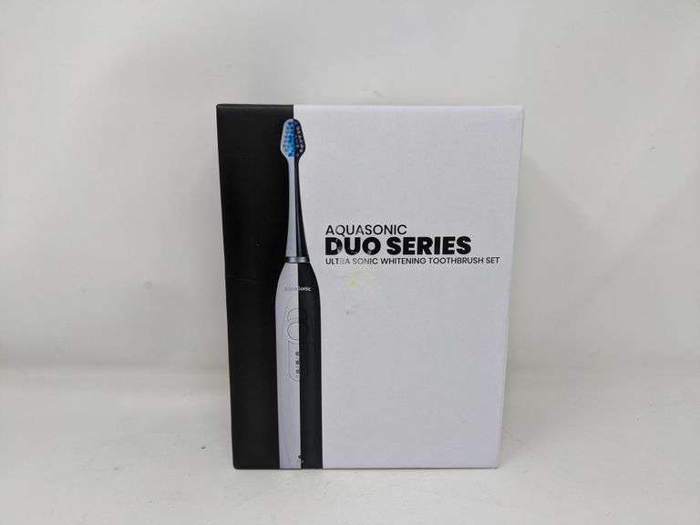 AquaSonic Duo Dual Handle Ultra Whitening 40,000 VPM Wireless Charging