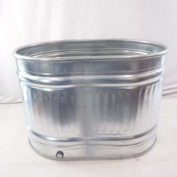 Behlen Country 80 Gallon Galvanized Round End Stock Tank - Dutch Goat