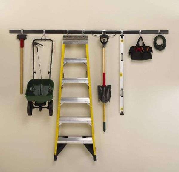 Rubbermaid FastTrack Garage Rail Storage System 48" (Doesn't Include