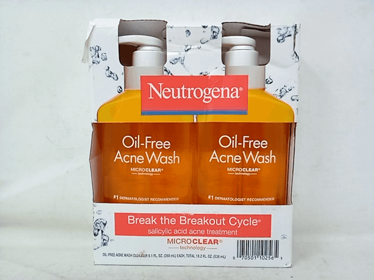 Neutrogena OilFree Salicylic Acid Acne Face Wash 2 Ct. Dutch Goat