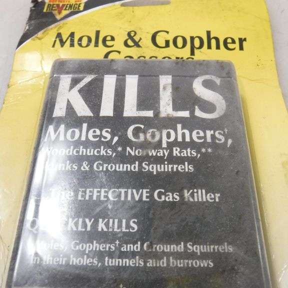 Amdro Gopher Gasser, The Giant Destroyer, Revenge Mole & Gopher, Smoke