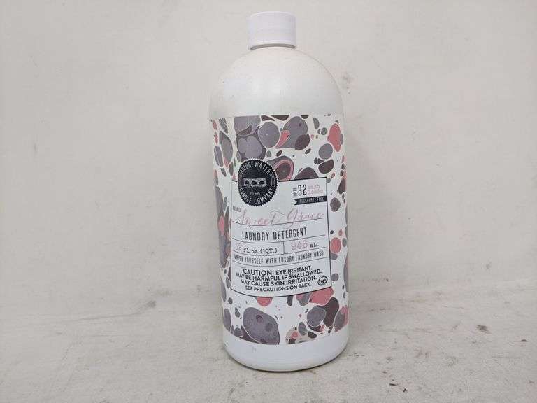 Bridgewater Candle Company Laundry Detergent 32 Fl Oz (Scent Sweet