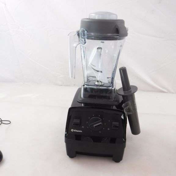 Vitamix E310 VM0197 Explorean Series Blender **Dirty From Warehouse