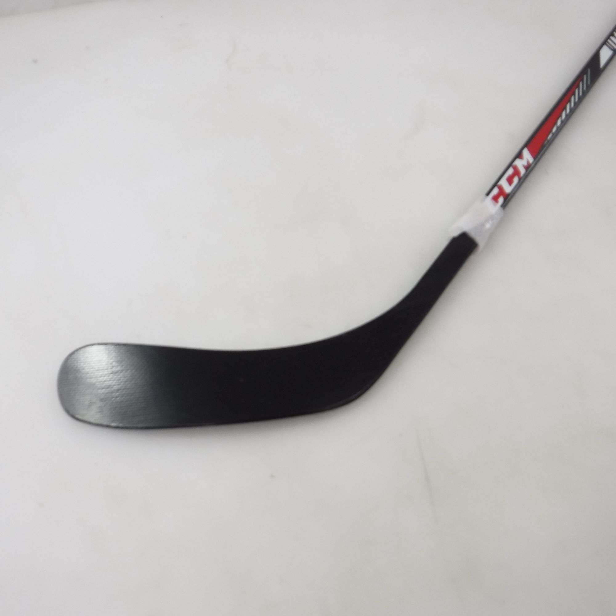 CCM Youth Ultimate Abs Wood Hockey Stick P29 Crosby - Left CCM Youth Ultimate Abs Wood Hockey Stick P29 Crosby - Left