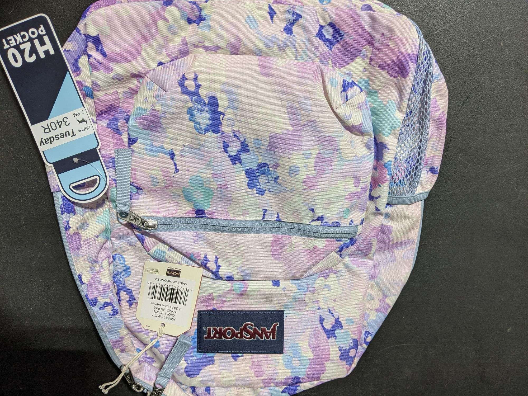 jansport backpack mystic floral Mini Break The Mini Break is a compact pouch designed to keep your small essentials—like earbuds Jansport JS0A4NVC94B Union Pack Purple