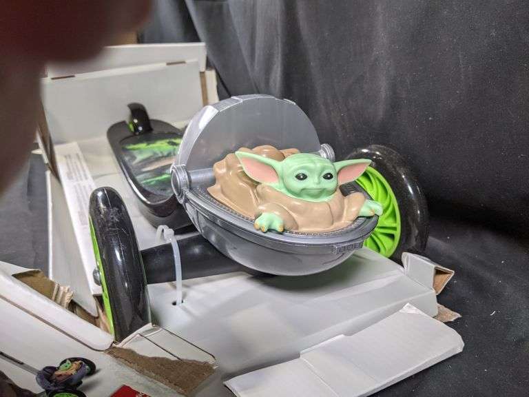 Huffy Baby Yoda Scooter Dutch Goat