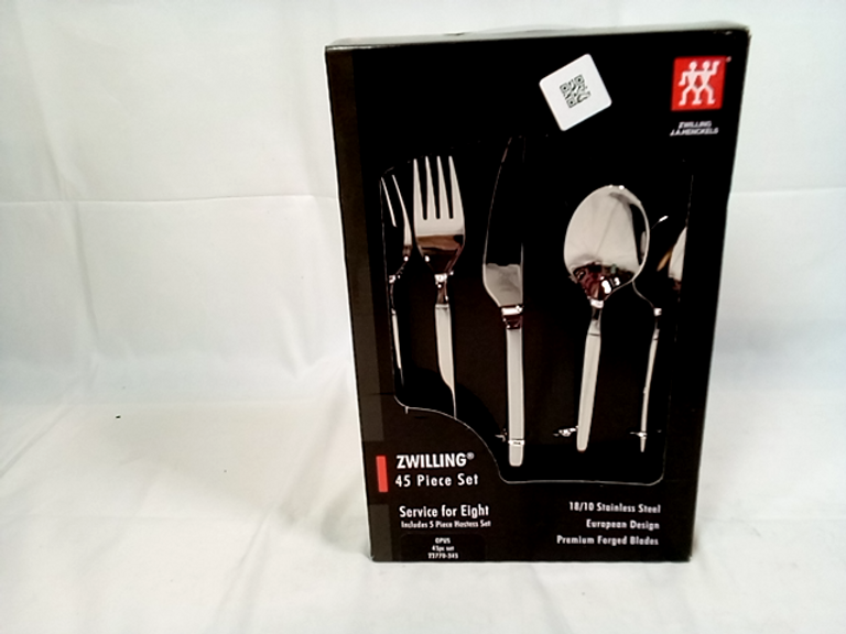 Zwilling J.A. Henckels Bellasera Satin 45PieceFlatware Set Dutch Goat