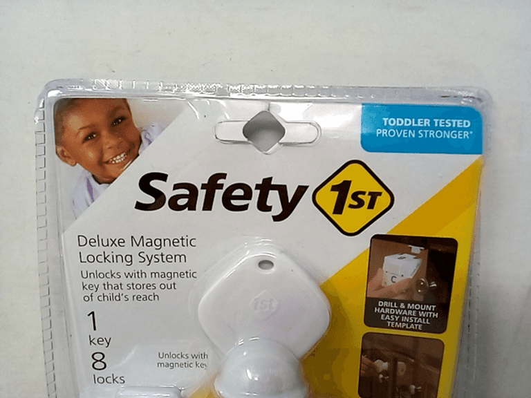 Safety 1st Magnetic Locking System Complete 9 Piece Set - Dutch Goat