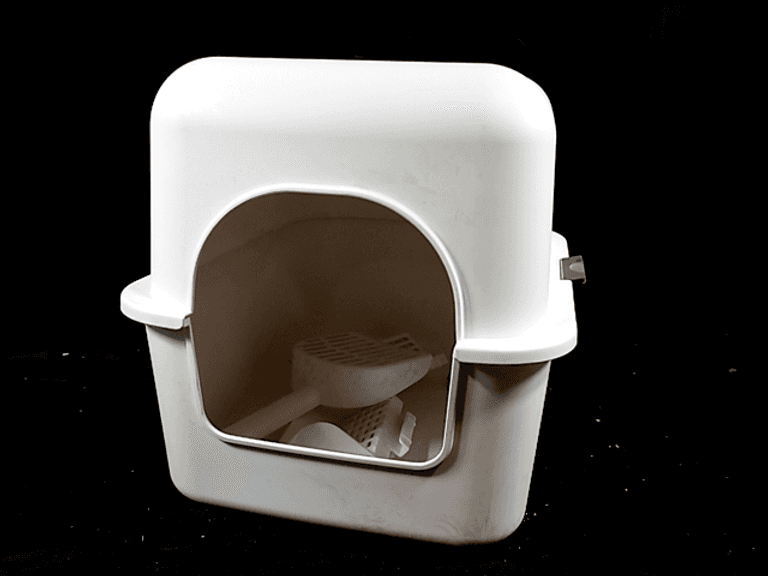 Hooded Cat Litter Box with Scoop Dutch Goat