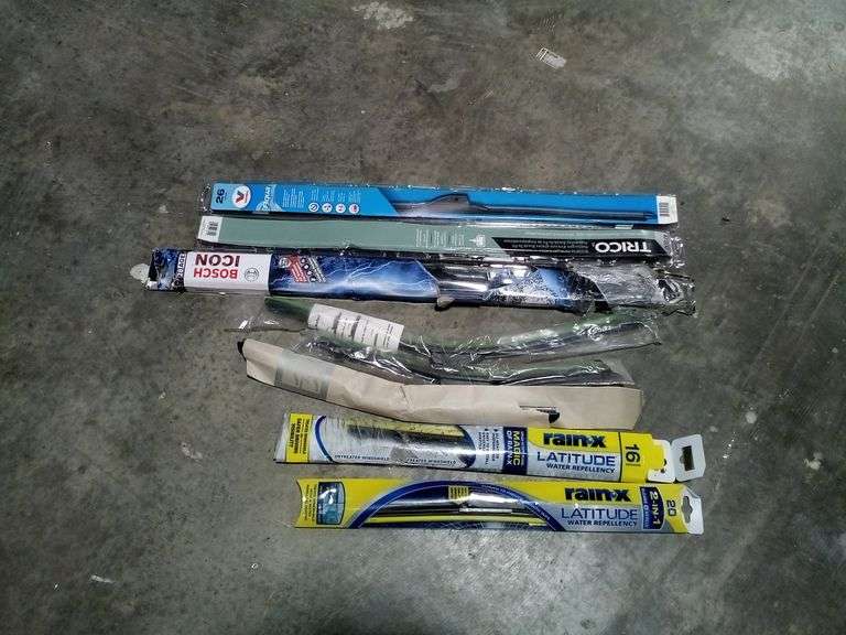 Assortment of 8 Wiper Blades Dutch Goat