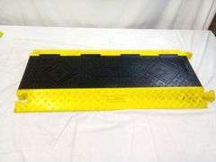 Peterson Systems Bumble Bee BB5-125 Cable & Hose Protectors, 15-Count