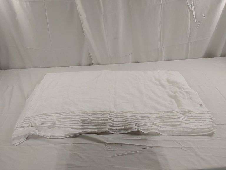 12 Pack of 44"x22"  White Towels